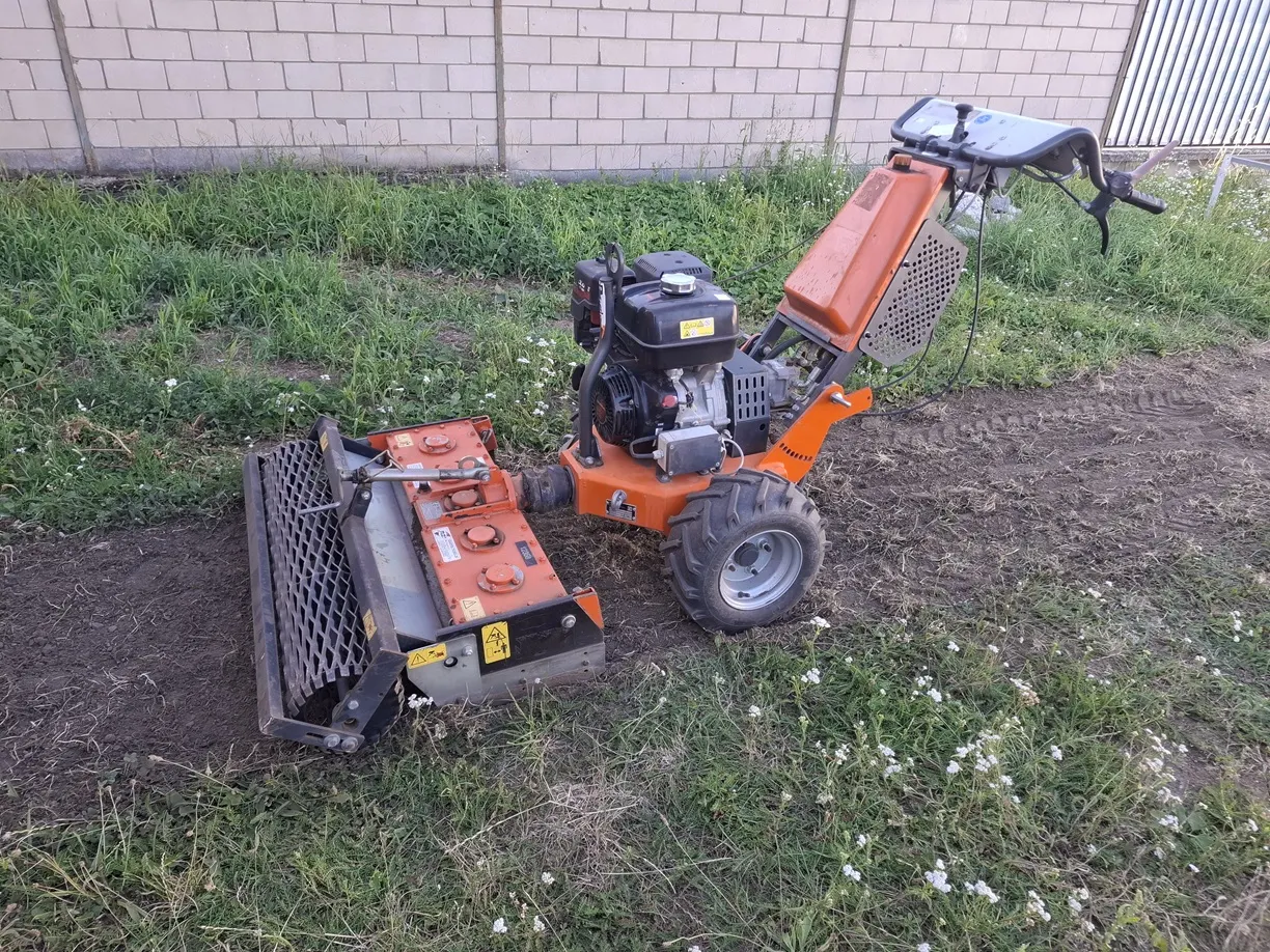 Zakladač trávníku, rotační brány